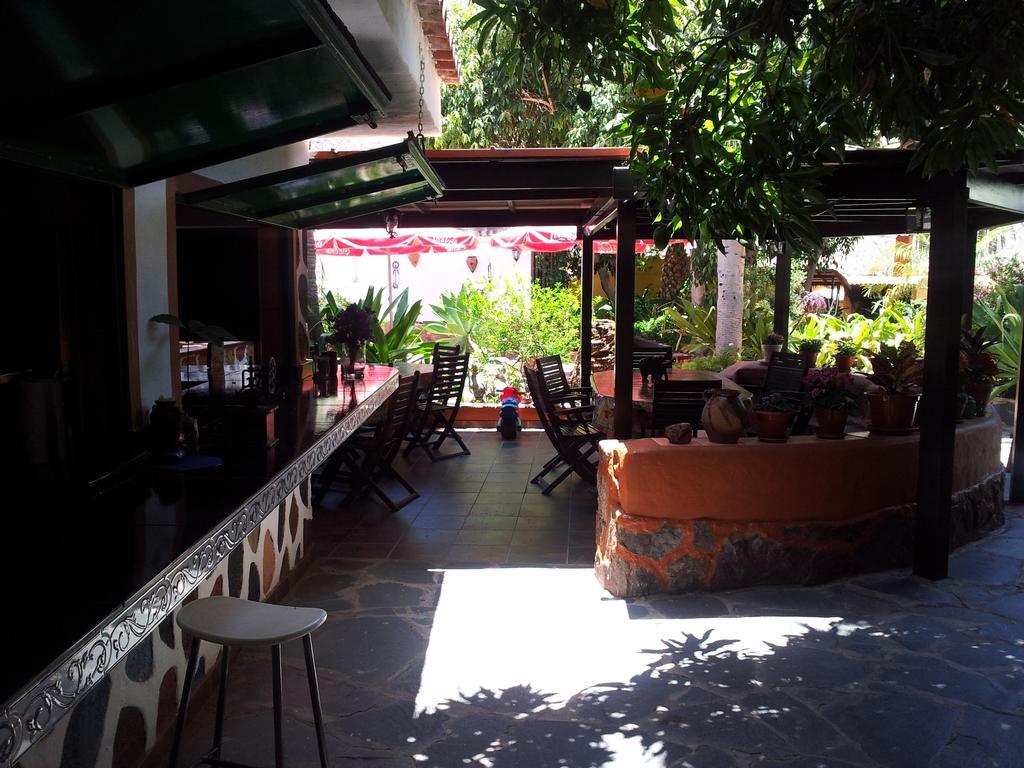 El Jardin Apartment Mogan Exterior photo